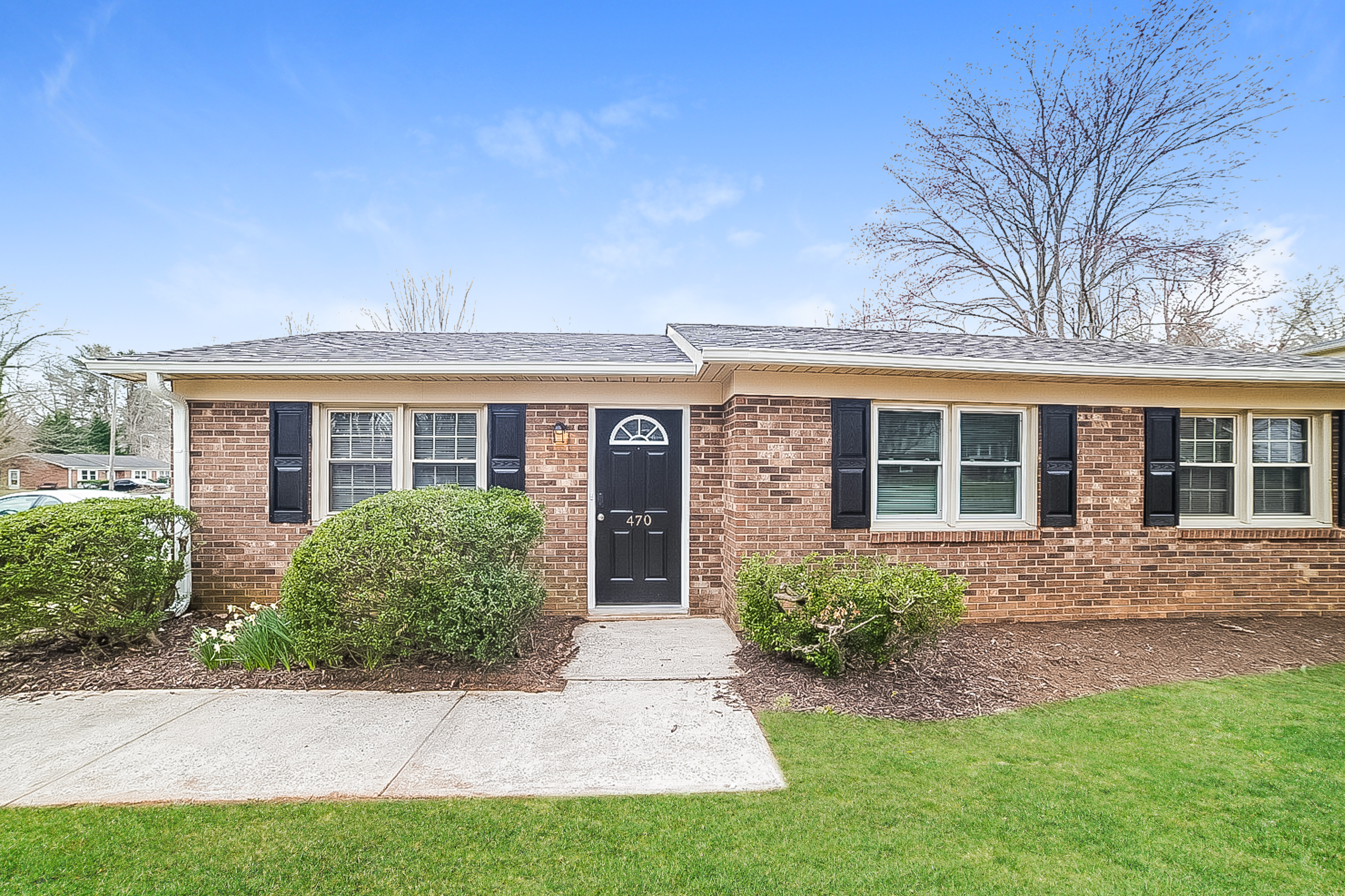 470 Creekway Dr Winston-Salem, NC 27104